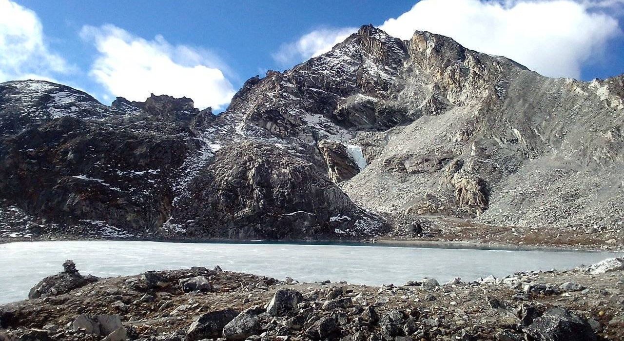 Lobuje Peak on descent from Kongma La to Khumbu Glacier