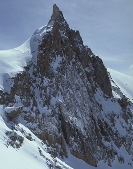 Lari Peak in the Ganesh Himal