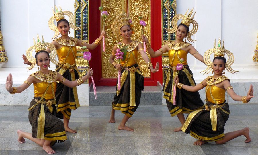 Thai Traditional Dancers